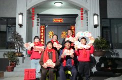 “我家20多亩和马贤他们几家的烟叶都正在烤房里